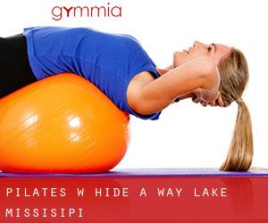 Pilates w Hide-A-Way Lake (Missisipi)